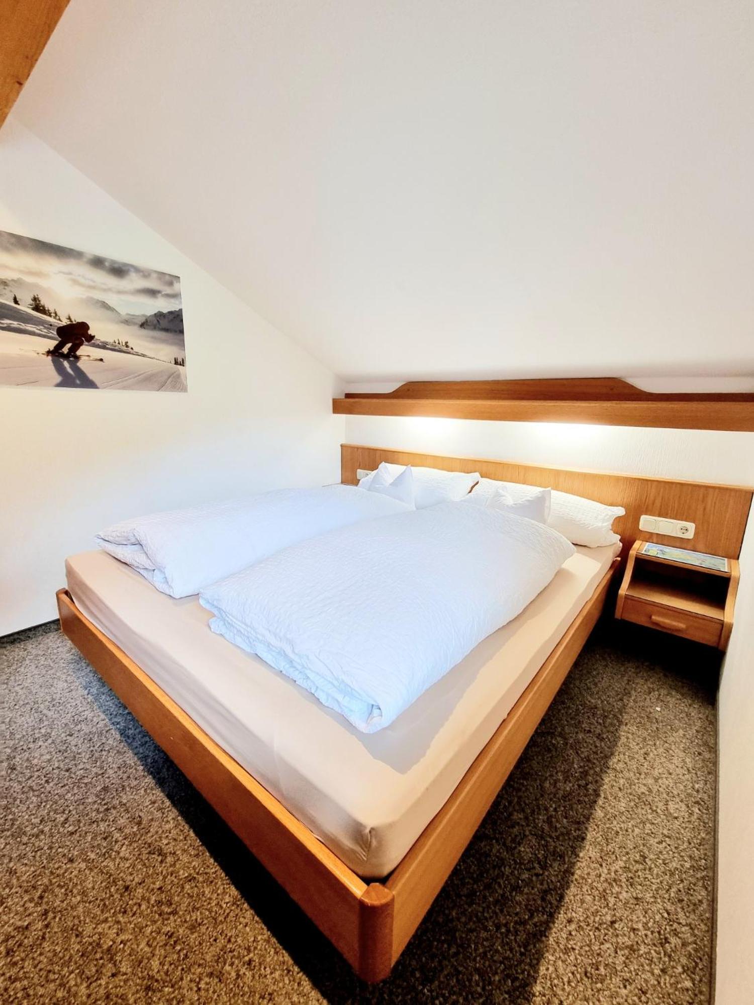 Das Bergfried - Urlaub Zentral Und Ruhig! Apartment Riezlern Ngoại thất bức ảnh