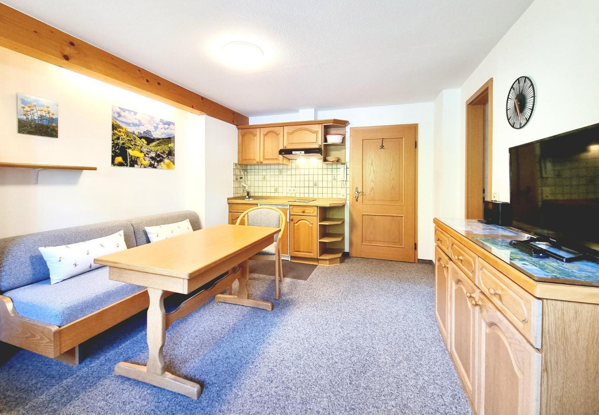 Das Bergfried - Urlaub Zentral Und Ruhig! Apartment Riezlern Ngoại thất bức ảnh