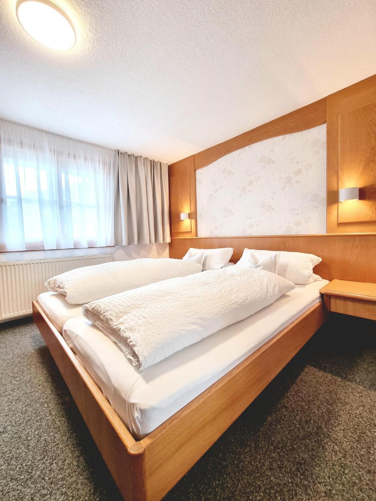 Das Bergfried - Urlaub Zentral Und Ruhig! Apartment Riezlern Ngoại thất bức ảnh